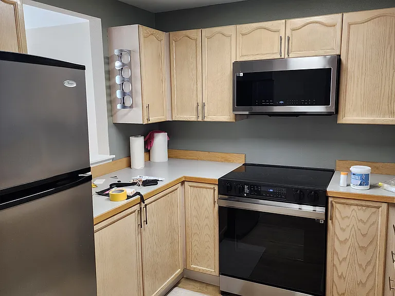901 Sunset Blvd NE #C210 — Photo 3