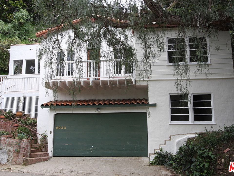 1st image of 8240 Mannix Dr