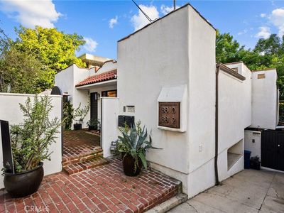 8810-8812 Harratt St, West Hollywood, CA, 90069
