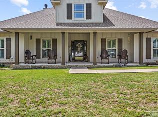 901 Breezy Acres Rd, Pensacola, FL 32534