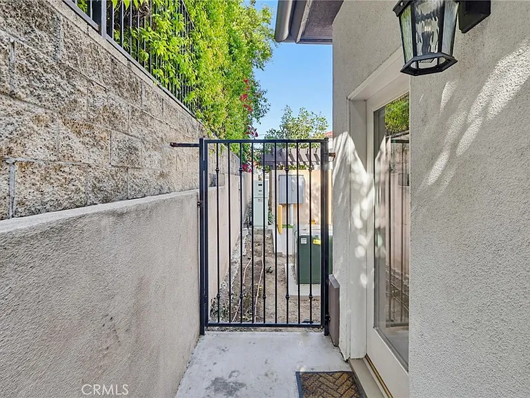 432 S Alhambra Ave #H — Photo 44