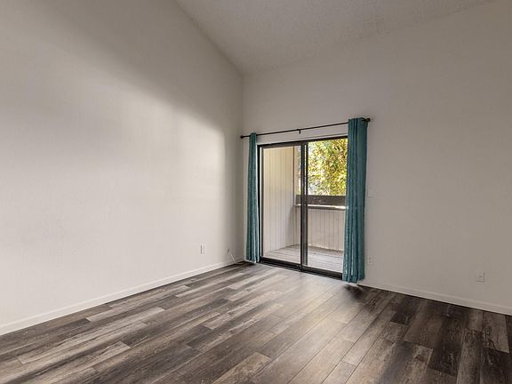 5th image of 2938 N 61st Pl Unit 252