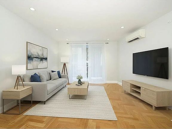 3rd image of 531 Vanderbilt Ave APT 3B