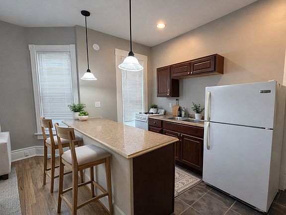 2nd image of 535 Massachusetts Ave #4