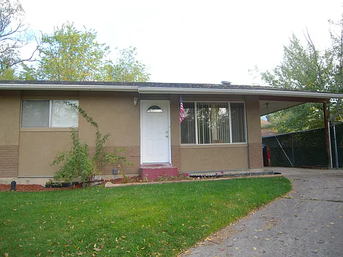 1995 S 375 E Photo 1