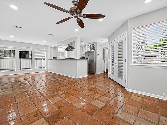 5th image of 1344 Chardonnay Dr