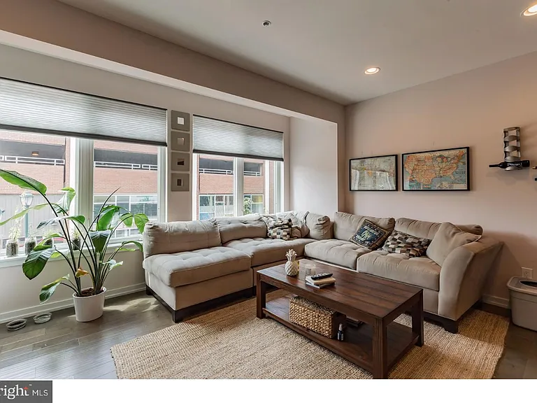 1701 South St #2 — Photo 3