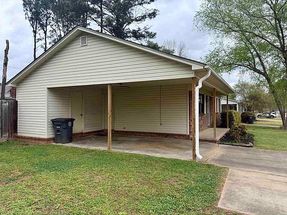 3rd image of 215 Joy Dr