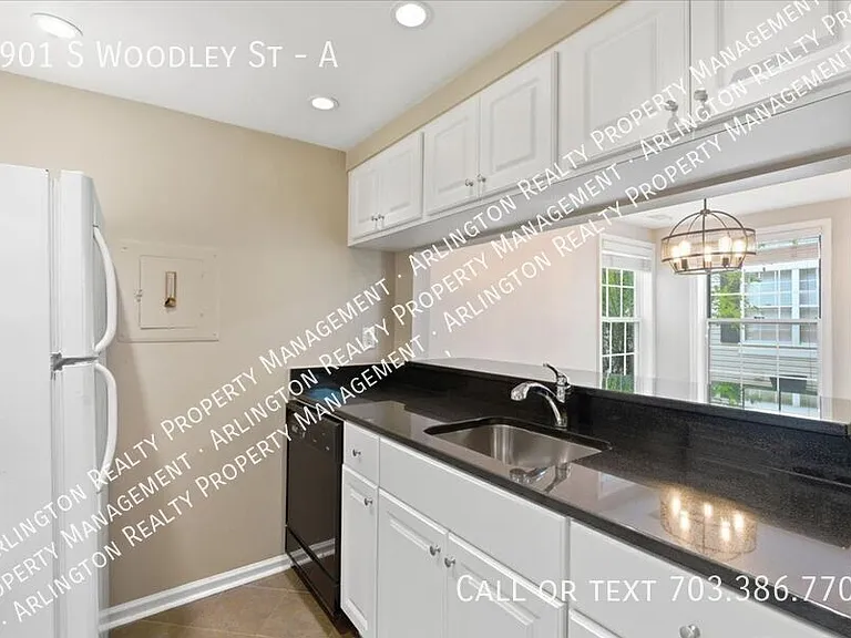 2901 S Woodley St #A — Photo 8
