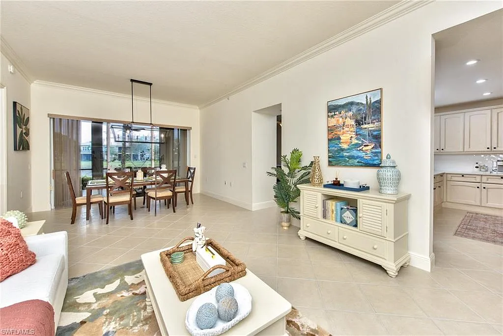 3 bed, 3.0 bath, 2237 sqft, $3,000 — Photo 3
