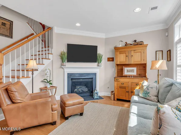 7 St James Place #4, Asbury Park, NJ 07712