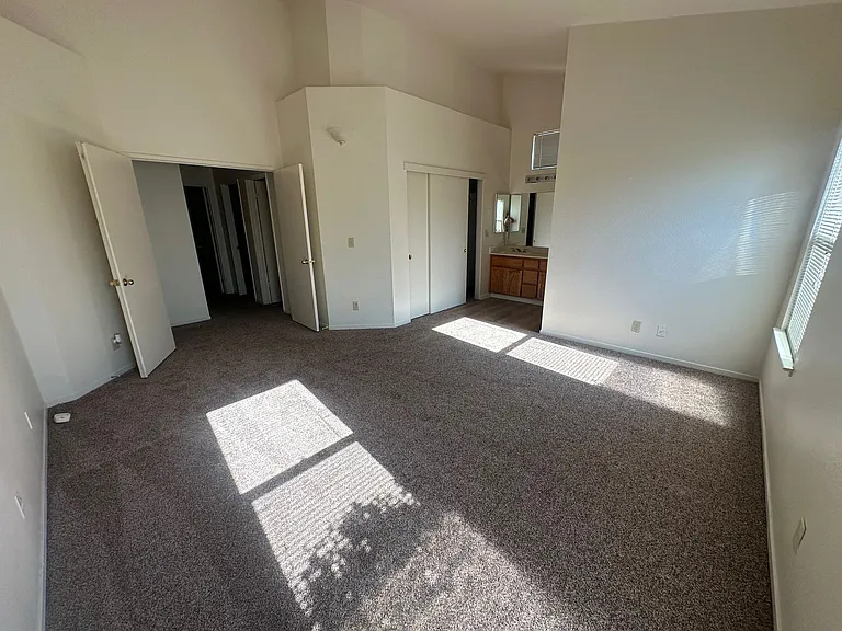 9521 Twin Brooks Ln — Photo 10