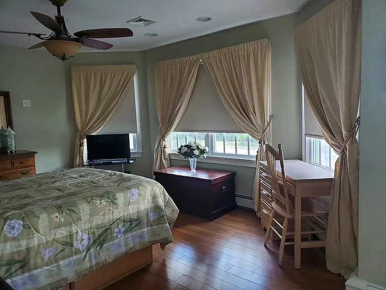 516 Boston Blvd — Photo 18