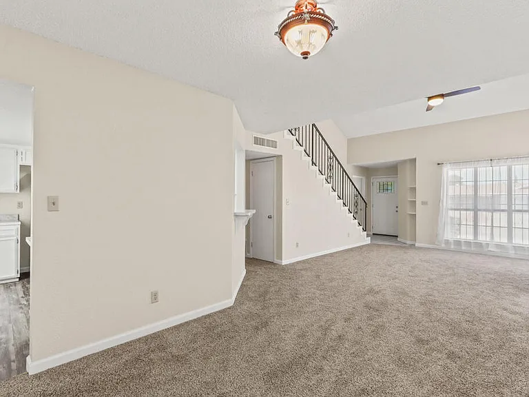 1861 Sonoma Pl — Photo 11