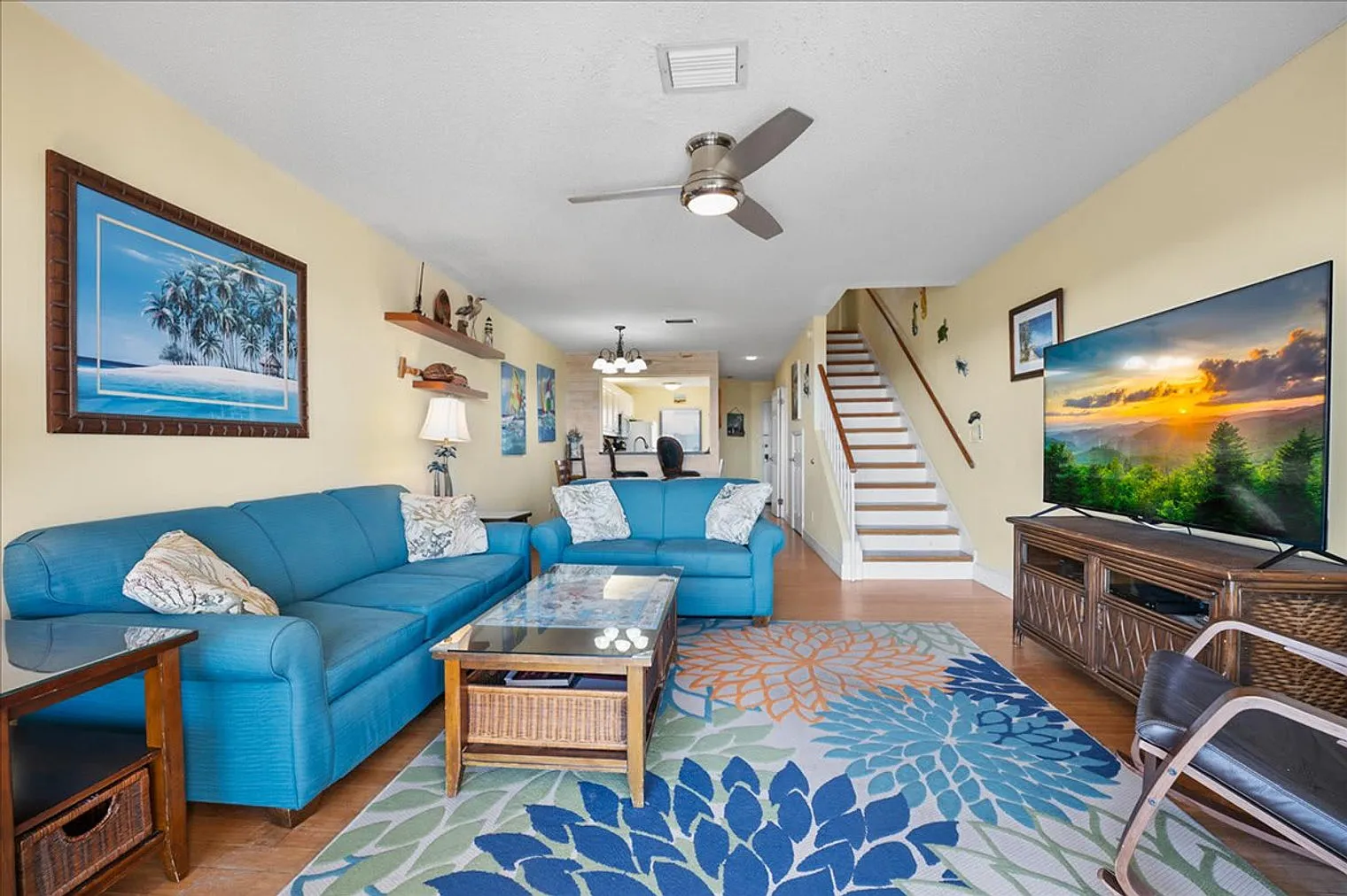 2 bed, 2.0 bath, 1119 sqft, $3,640 — Photo 2