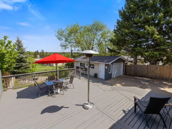 25 Mount Royal Dr, Saint Albert, AB T8N 1J3