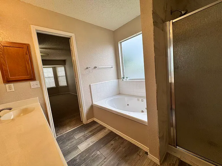 1202 Meadowgate Dr — Photo 20
