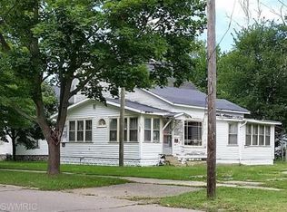 606 W High St, Dowagiac, MI 49047