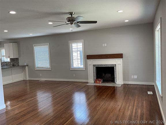 2nd image of 2612 E 19th St