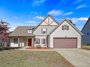 524 Highgrove Dr, Spring Lake, NC 28390