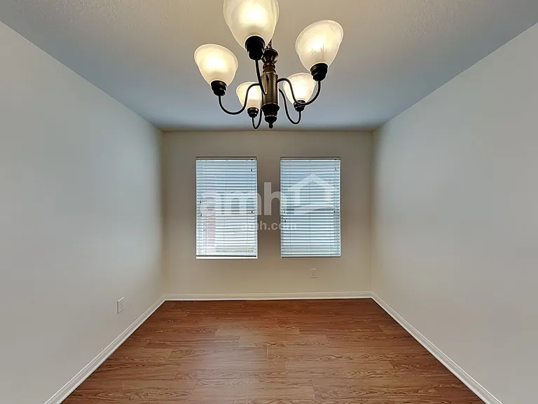 3631 Barkers Crossing Ave — Photo 5