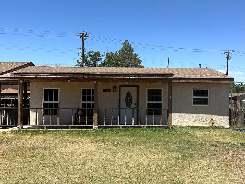 1st image of 812 Carper Dr