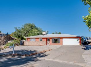 63 Joya Loop, Los Alamos, NM 87547