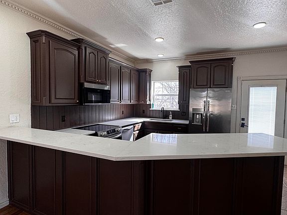 5th image of 273601 W Gatlin Rd