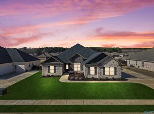 26149 Woodfield Dr, Athens, AL 35613