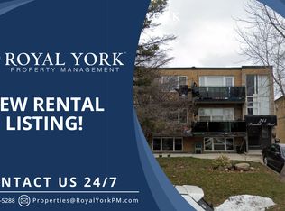 244 Pannahill Rd #1, Toronto, ON M3H4N8