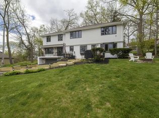 935 N 124th STREET, Elm Grove, WI 53122