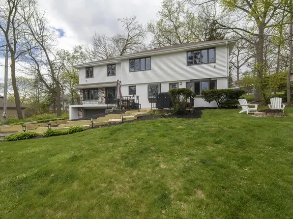 935 N 124th STREET, Elm Grove, WI 53122