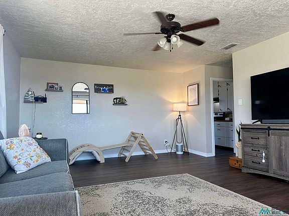 5th image of 2228 S Roosevelt Rd S #6