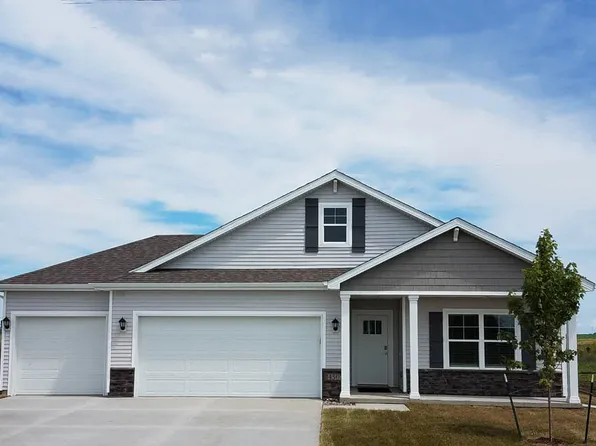 4757 173rd St, Urbandale, IA 50323