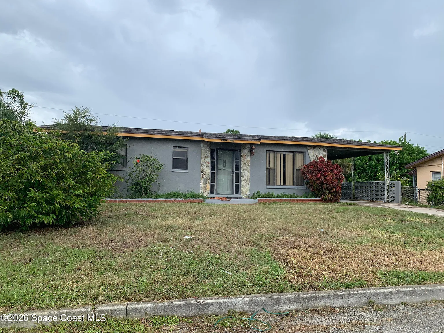 3 bed, 2.0 bath, 1671 sqft, $1,400 — Photo 1