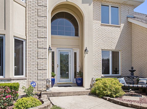3rd image of 12424 Johnston Ln
