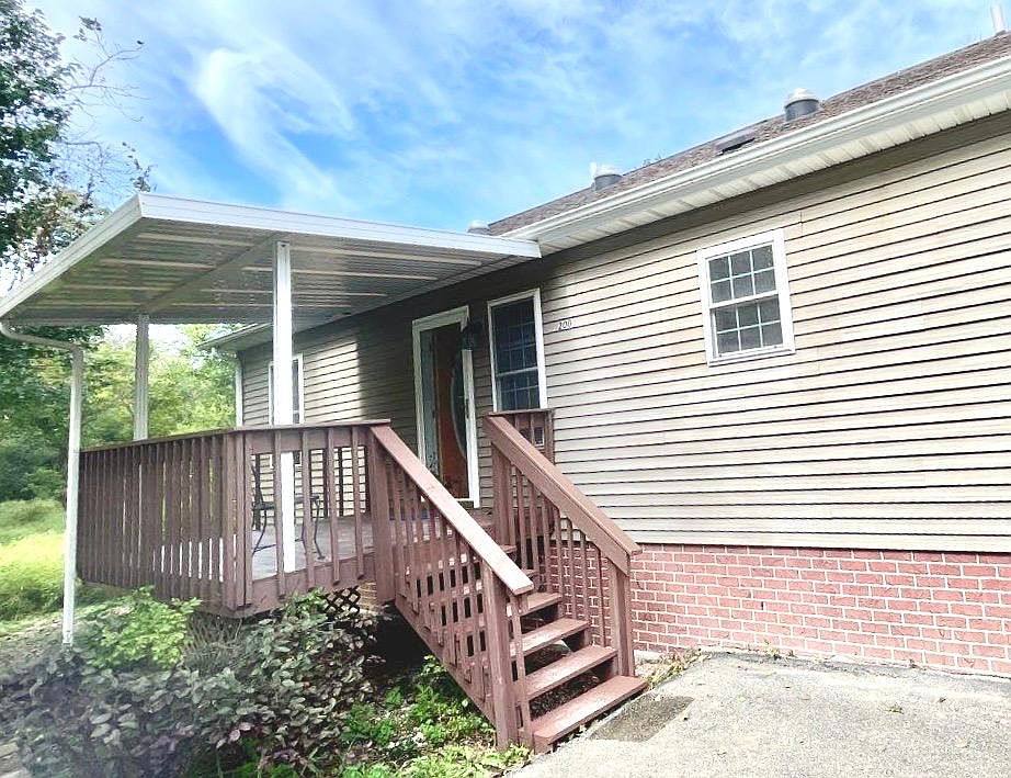 1st image of 200 Wildwood Dr