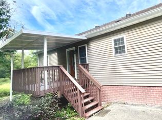 200 Wildwood Dr, Ingleside, IL 60041