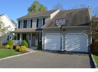 11 Audubon Ln, Shelton, CT 06484