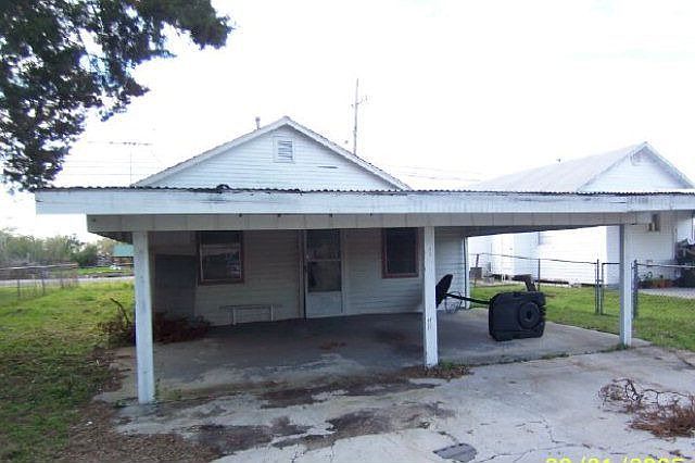 2nd image of 1131 Highway 55