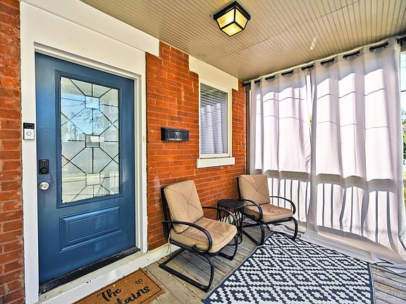 4th image of 1209 Regent Ave
