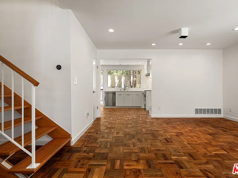 10311 Clusterberry Ct — Photo 6