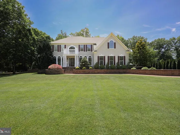 203 Cherry Tree Ct, Franklinville, NJ 08322