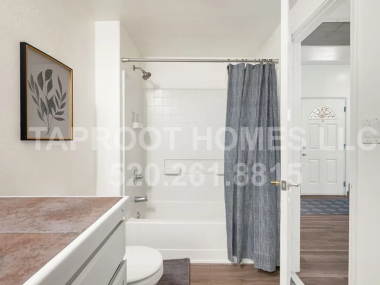 730 E Lester St #2 — Photo 24