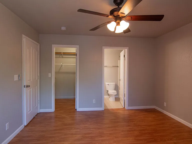 847 Cally Ct — Photo 11