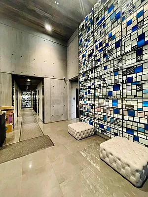 Rented by E Realty International Corp | media 42