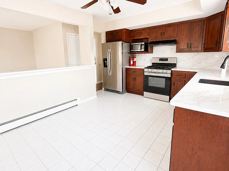2484 Seymour Ave #1 — Photo 5