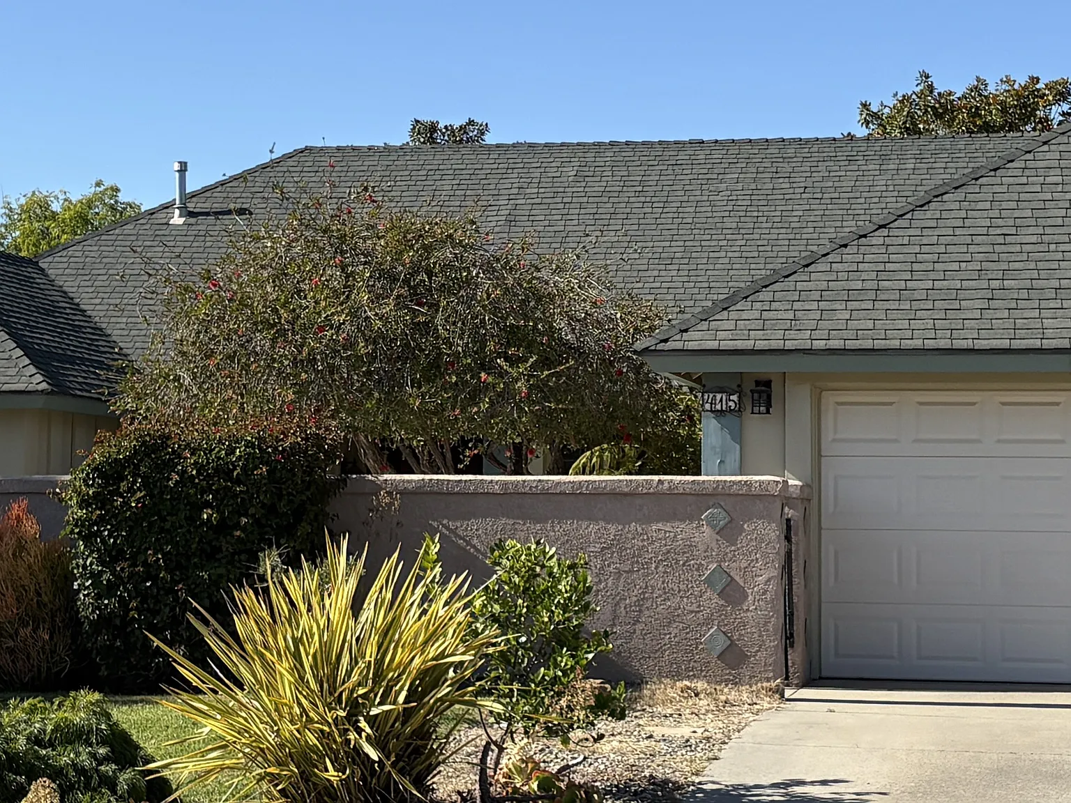 3 bed, 1995 sqft, $3,950 — Photo 1