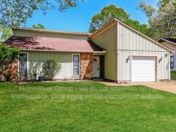 2nd image of 6452 Llano Ave