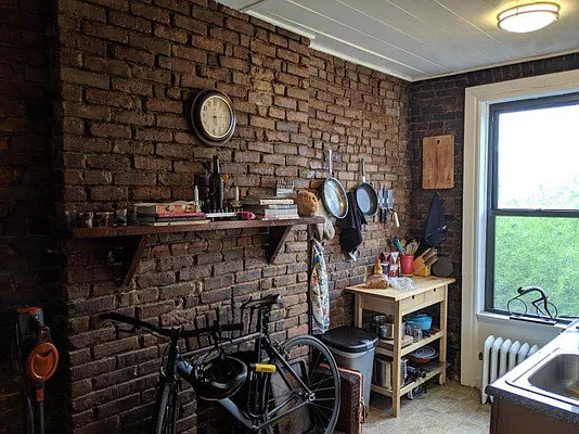 Rented by Space Real Estate | media 11